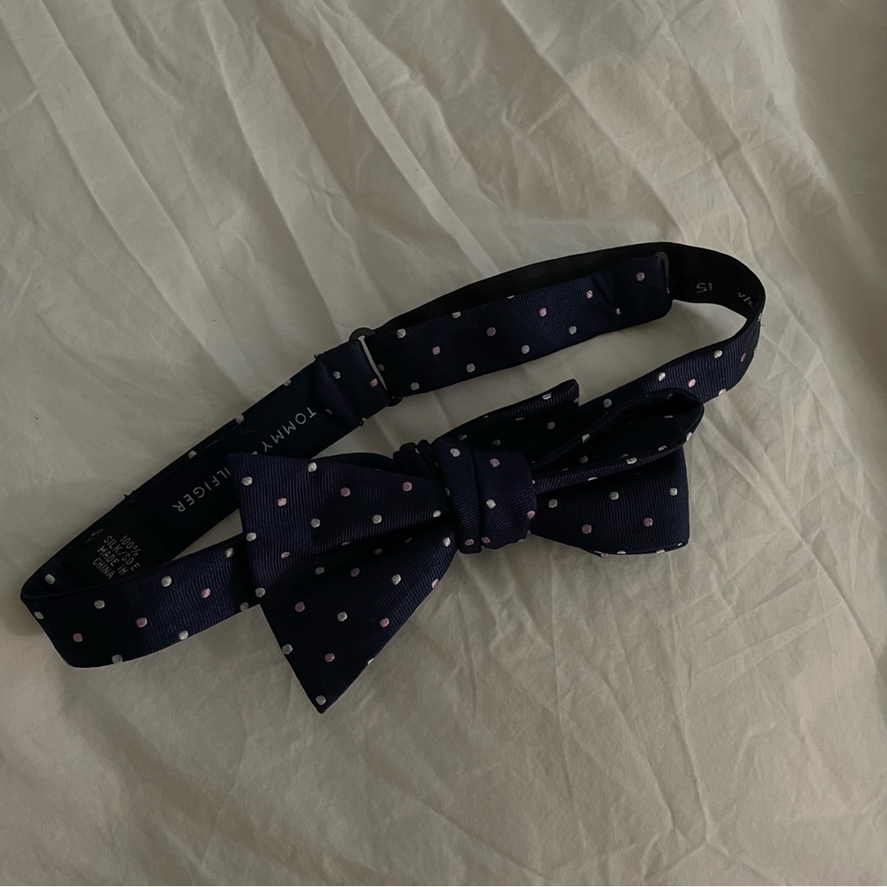 Tommy Hilfiger polka dot bow tie